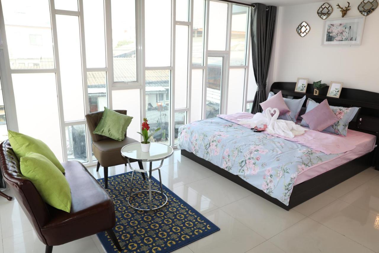 close Maya nimman 5bedroom villa Chiang Mai Dış mekan fotoğraf