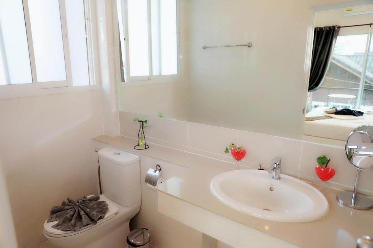 close Maya nimman 5bedroom villa Chiang Mai Dış mekan fotoğraf