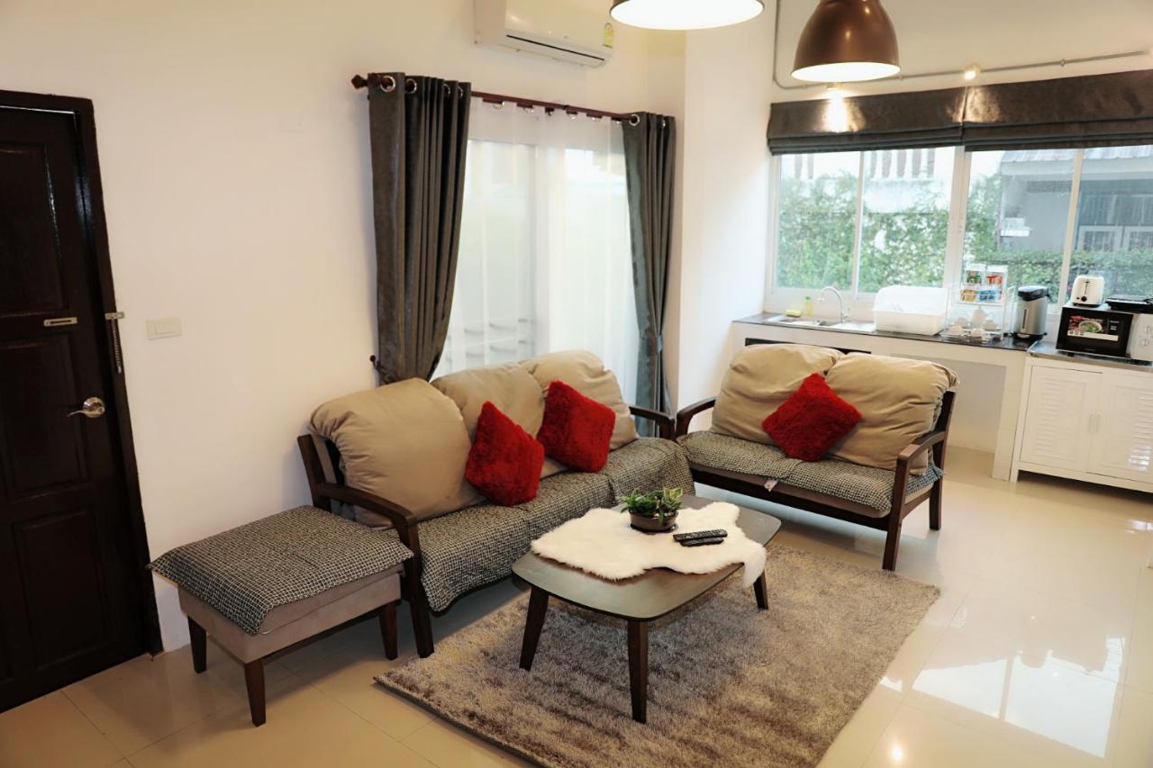 close Maya nimman 5bedroom villa Chiang Mai Dış mekan fotoğraf